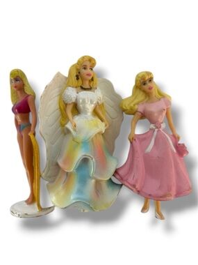 🦋 5/$25 - Bundle of Vintage Barbie Toys/Figurines